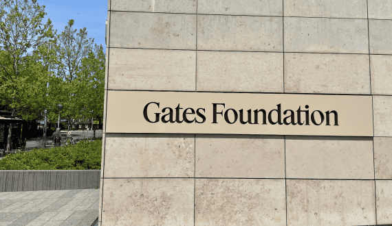 Thumbnail for Gates Foundation commits US$15M to strengthen regional response to Bundibugyo Ebola outbreak