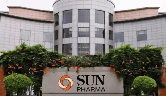 Thumbnail for FDA approves Kenvue’s Tylenol with Naproxen as first OTC fixed-dose combination pain reliever